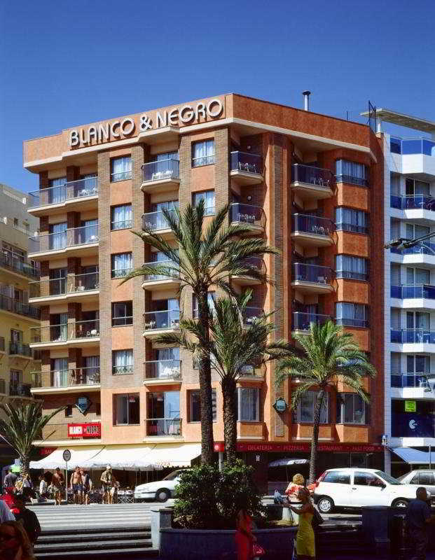 Blanco Y Negro Apartments Lloret de Mar Kültér fotó